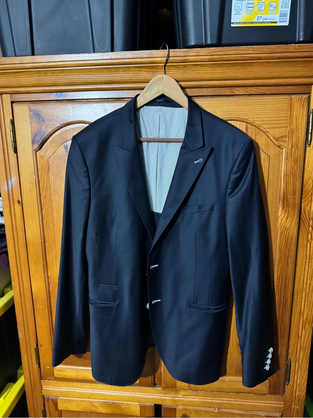 650$ Maceeo Men's Black Single-Breasted Sport Coat - Tailored Finish